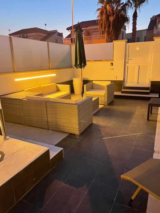 Boulevard La Zenia Villa ปลายาฟลาเมงกา ภายนอก รูปภาพ